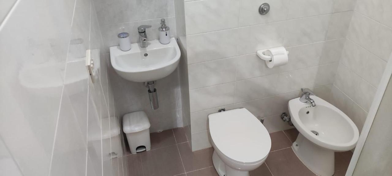 Italy-House.Com Brigida 100 Up Apartment แตร์โมลิ ภายนอก รูปภาพ